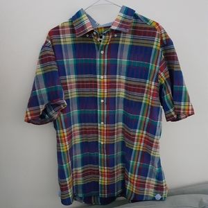 Short sleeve button down